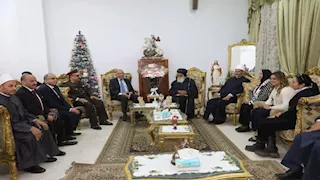 محافظ المنيا يزور مطرانيات مغاغة والعدوة ومطاي وبني مزار للتهنئة بعيد الميلاد