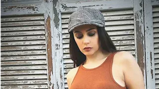 بإطلالة شبابية.. مريم حسن تخطف الأنظار من أحدث ظهور  