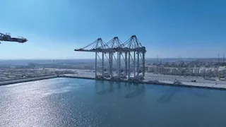 النقل تنشر أحدث صور جوية لمحطة حاويات "تحيا مصر 1" بميناء دمياط