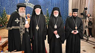 البابا تواضروس يستقبل مطران طنطا للروم الأرثوذكس للتهنئة بعيد الميلاد