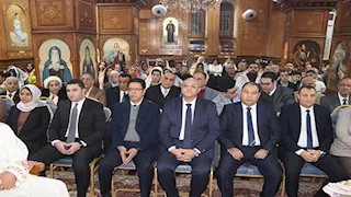 "روح التلاحم".. محافظ القليوبية يقود احتفالات الميلاد في بنها (صور)