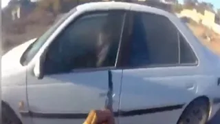 لحظة اغتيال رئيس المخابرات بمدينة إيرانشهر الإيرانية.. فيديو 