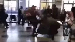 فيديو متداول لمشاجرة داخل مستشفى كفر شكر بالقليوبية.. والأمن يتدخل 