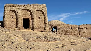 سبقت الفاتيكان بقرون.. رحلة داخل كنيسة مصرية وثقت معجزات الأنبياء -صور 