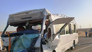 إصابة 8 أشخاص إثر انقلاب ميكروباص فى التجمع