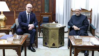 شيخ الأزهر يستقبل سفير بيلاروس لبحث تعزيز التعاون المشترك
