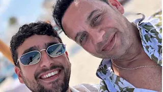 مصطفى قمر يحتفل بعيد ميلاد نجله تيام الـ30 والأخير يرد