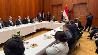 وزير الصحة يلتقي نخبة من الكوادر الطبية المصرية بألمانيا على هامش قمة الصحة العالمية