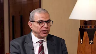 هل يتم إنشاء نقابات للمبرمجين وصناع المحتوى؟.. وزير القوى العاملة الأسبق يُجيب