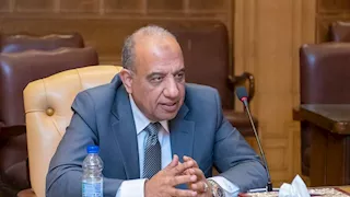 كيف تسدد الكهرباء مديونيتها للبترول؟.. محمود عصمت يكشف التفاصيل لأول مرة