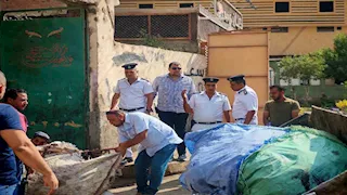 الجيزة تزيل 9 مواقع لفرز المخلفات ببشتيل وتشن حملات بالطالبية