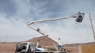 سقوط كابل كهرباء بمدينة نويبع في جنوب سيناء بسبب شدة الرياح