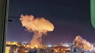 الحوثيون يعلنون قصف منشآت نفطية ومطار في السعودية ردًا على غارات صنعاء