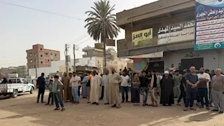 أهالي "تاج العز" بالدقهلية ينتظرون وصول جثمان "إكرامي" ضحية حادث السودان