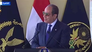 الرئيس السيسي يدعو الأسر لتوعية أبنائها بمخاطر تشويه الجيش والشرطة
