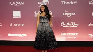 ياسمين العبد بفستان مرصع بالترتر في مهرجان الجونة السينمائي