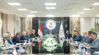 وزير الإنتاج الحربي يتابع معدلات تنفيذ مشروعات "حياة كريمة" بالعاصمة الجديدة