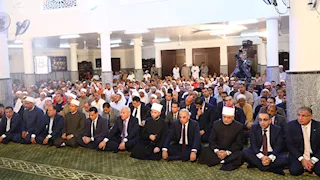 المفتي يؤدي صلاة الجمعة بالإسماعيلية بمناسبة العيد القومي للمحافظة