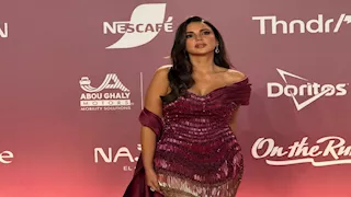 نجمات ظهرن بفساتين لامعة وجذابة في مهرجان الجونة 2026
