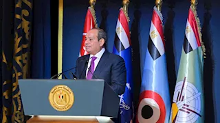 السيسي يكلف الأكاديمية العسكرية بتأهيل قادة لتولي مسؤولية الدولة