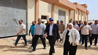 بالصور- محافظ المنيا يتفقد محطة معالجة الصرف في دلجا بتكلفة 600 مليون جنيه 