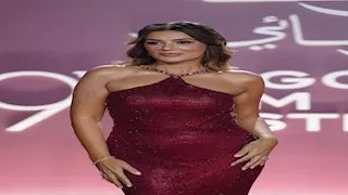 إنجي المقدم بفستان أنيق في رابع أيام مهرجان الجونة 
