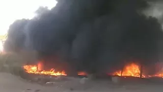 بالصور- حريق يلتهم موقعًا لتجميع وكبس الكراتين في المنيا  