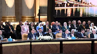 تطوير الطرق وإلغاء المزلقانات السطحية بحلول 2030.. توصيات منتدى مصر