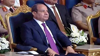 باسم يوسف يسخر من خناقات السوشيال ميديا: بيقولوا كبسة وطعمية.. كيف كان رد فعل الرئيس السيسي؟