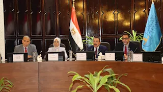 رئيس جامعة الإسكندرية يدعو لتوسيع دائرة الحوار حول القضايا الاقتصادية