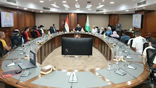 الجيزة تسلم 12 عقد عمل لذوي الهمم بالتعاون مع مديرية العمل
