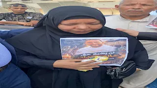 والدة حازم حمدان تطالب بالقصاص من المتهمين: "الإعدام مش هيبرد ناري" 