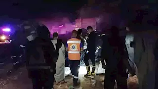 مصرع شخص في تصادم سيارتي نقل ثقيل على صحراوي إسنا بالأقصر