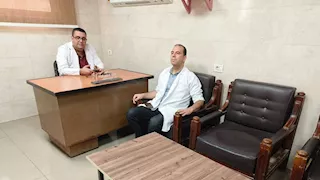 قرار نقل مكتب المدير لاستقبال المستشفى يشعل الجدل في البحيرة.. هل يحسن الخدمة؟