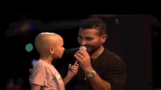 كان بيحارب السرطان.. مصرع الطفل ياسين ووالدته في حادث أتوبيس الصحراوي الغربي بالمنيا
