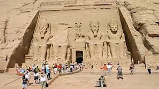 غدًا.. الشمس تتعامد على وجه رمسيس الثاني بمعبده الكبير في أبو سمبل (صور)