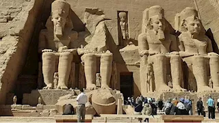 وزير السياحة: 173 مليون زيارة للمواقع الأثرية والمتاحف منذ عام 2014