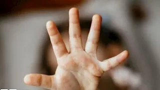 اتهام فراش بالتعدي على طفل داخل مدرسة بمصر الجديدة.. ماذا حدث؟