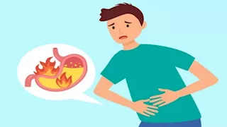 7 أطعمة ومشروبات قد تسبب الإصابة بحرقة المعدة صباحا 