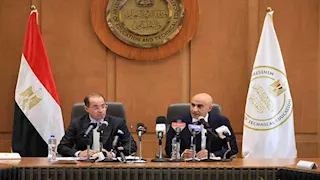 الحكومة تكشف تفاصيل زيادة أجور المعلمين وخطة إنهاء الفترات المسائية بحلول 2029