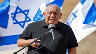 جادي آيزنكوت يُحذر نتنياهو: لا تستغل أمن إسرائيل لخدمة مصالحك السياسية