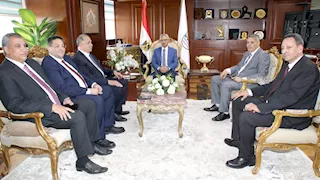 محافظ بني سويف يستقبل نقيب المحامين ورئيس اتحاد المحامين العرب بديوان عام المحافظة