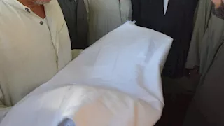 ما حكم اشتراط تقديم الكَفَن لإنهاء خصومة الثأر؟.. الإفتاء تجيب 