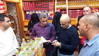 إغلاق 59 محلًا مخالفًا وتحرير 577 محضرًا خلال أسبوع في الإسكندرية - صور