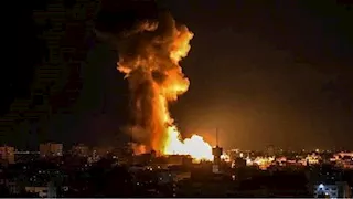 انفجاران يهزان مدينة عدن جنوبي اليمن 