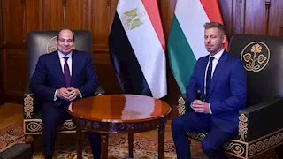 رئيس وزراء المجر يشكر الرئيس السيسي على جهود مصر لتعزيز السلام والأمن