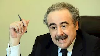عضو لجنة الخمسين لمصراوي: نؤيد موقف الرئيس من احترام الدستور 