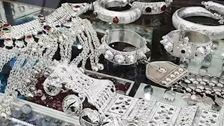 بعد الانخفاض الكبير في الذهب.. كيف تحركت أسعار الفضة خلال أسبوع؟ 