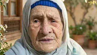 عن عمر 107 أعوام.. وفاة الحاجة عطيات الجمل أكبر معمرات القليوبية