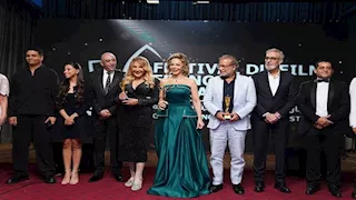 قُبلة نادية الجندي وفستان سوزان نجم الدين..15صورة من مهرجان السينما الفرنكوفونية
